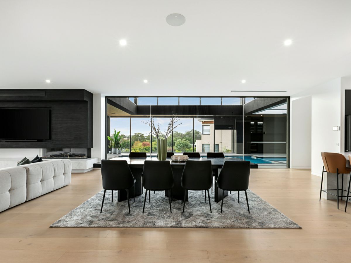 8 Sheldon Court, LYSTERFIELD, Lysterfield - Thumbnail 8
