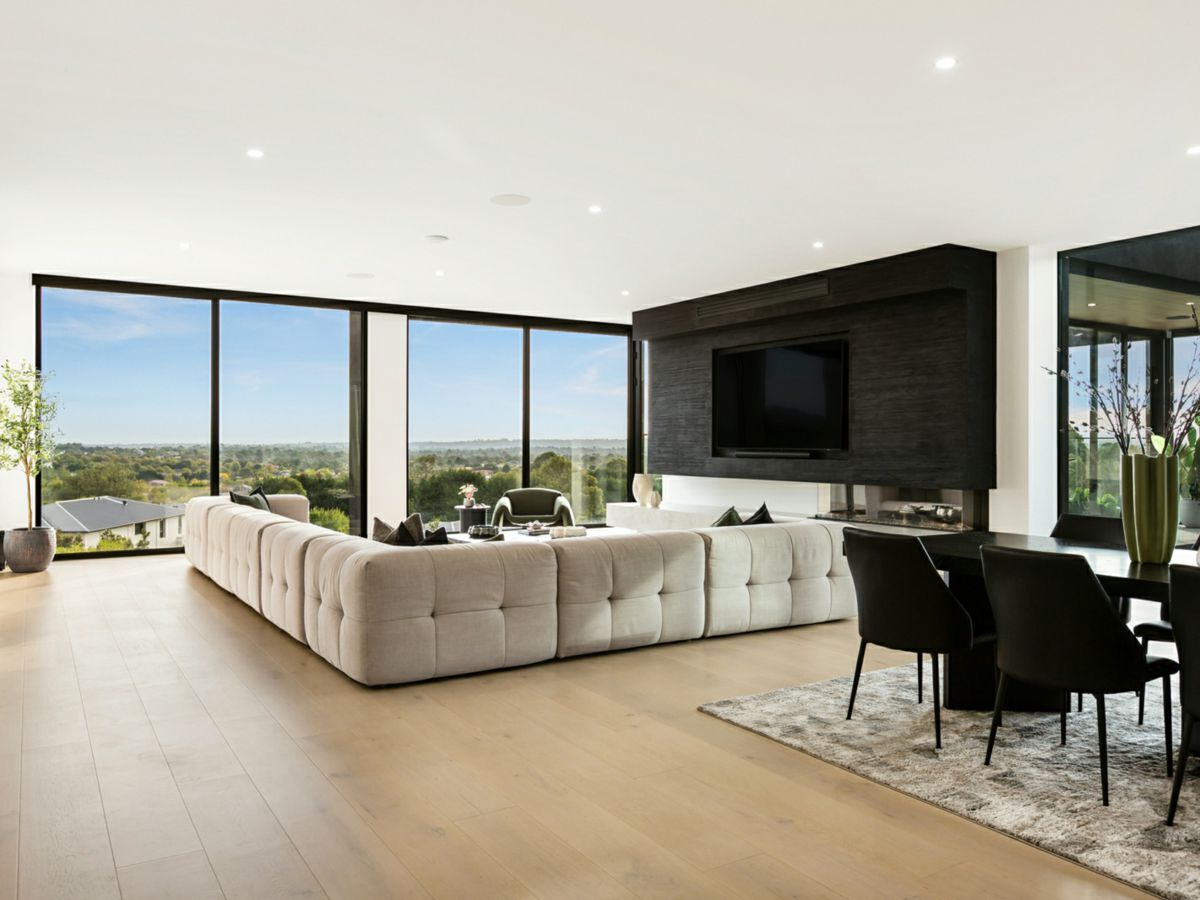 8 Sheldon Court, LYSTERFIELD, Lysterfield - Thumbnail 3