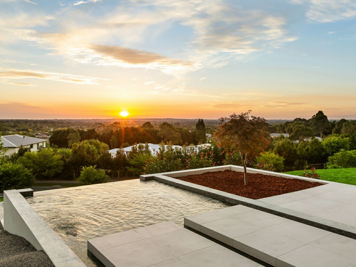 8 Sheldon Court, LYSTERFIELD, Lysterfield - Thumbnail 2