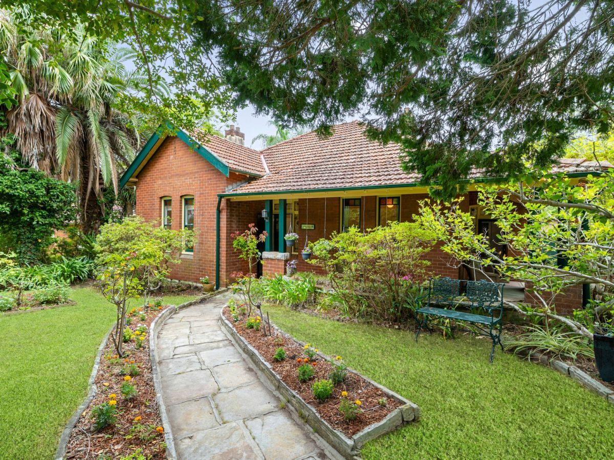 43 Beaconsfield Road, CHATSWOOD, Chatswood - Image 1