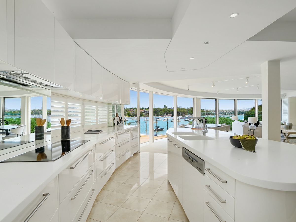 17 Crescent Street, HUNTERS HILL, Hunters Hill - Thumbnail 3