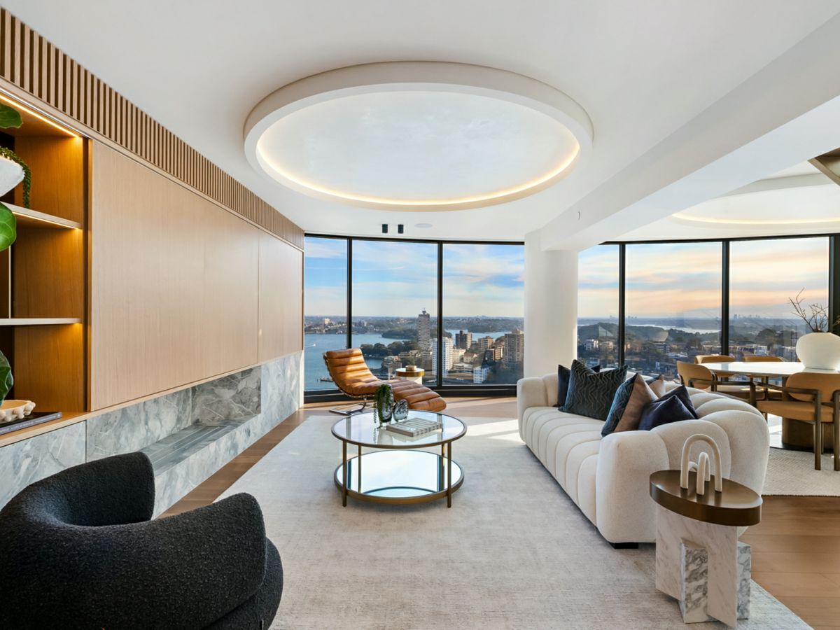 2601/30 Glen Street, MILSONS POINT, Milsons Point - Image 1