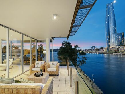 Picture of 3 bedroom apartment for sale.