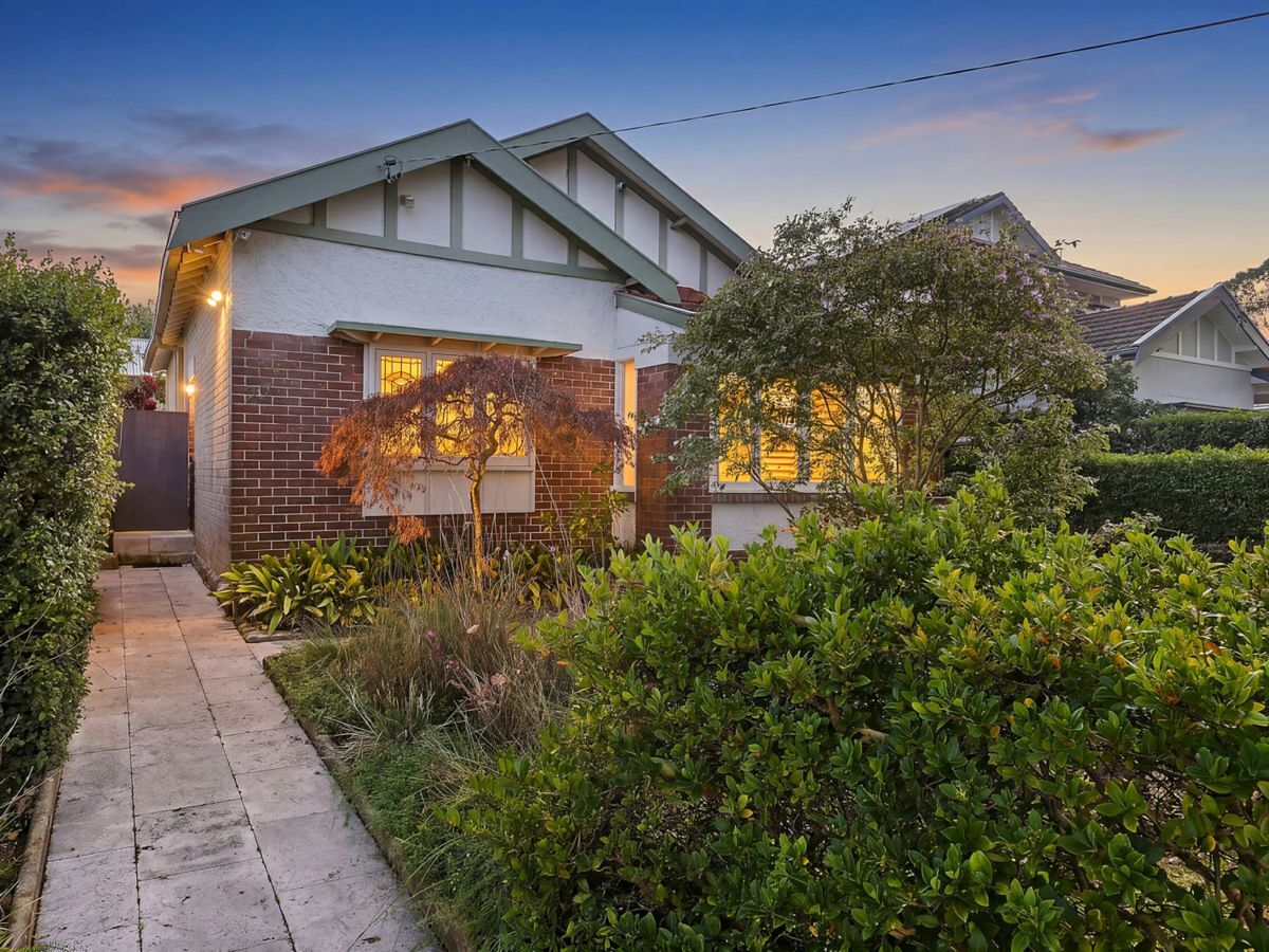 27 Bedford Street, WILLOUGHBY, Willoughby - Image 1