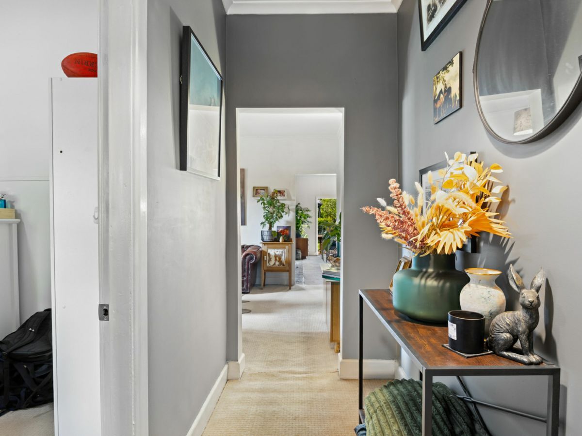 803 Eyre Street, BALLARAT CENTRAL, Ballarat Central - Thumbnail 3