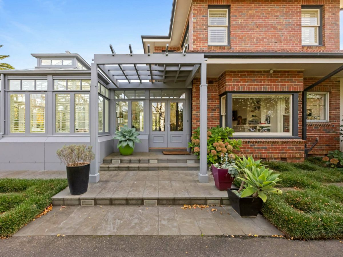 336 Wendouree Parade, LAKE WENDOUREE, Lake Wendouree - Thumbnail 3