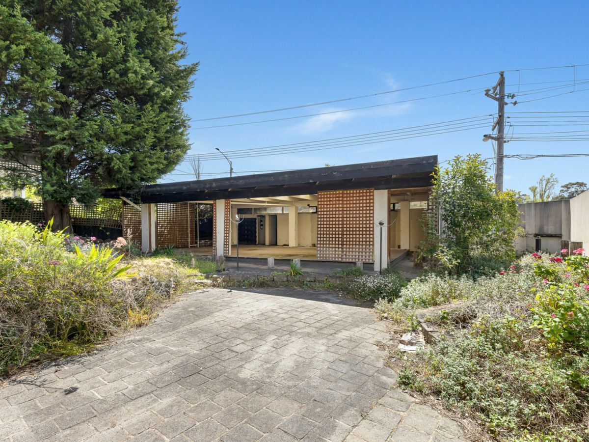 house for sale in 32 Lower Heidelberg Road, IVANHOE mcg36p18563