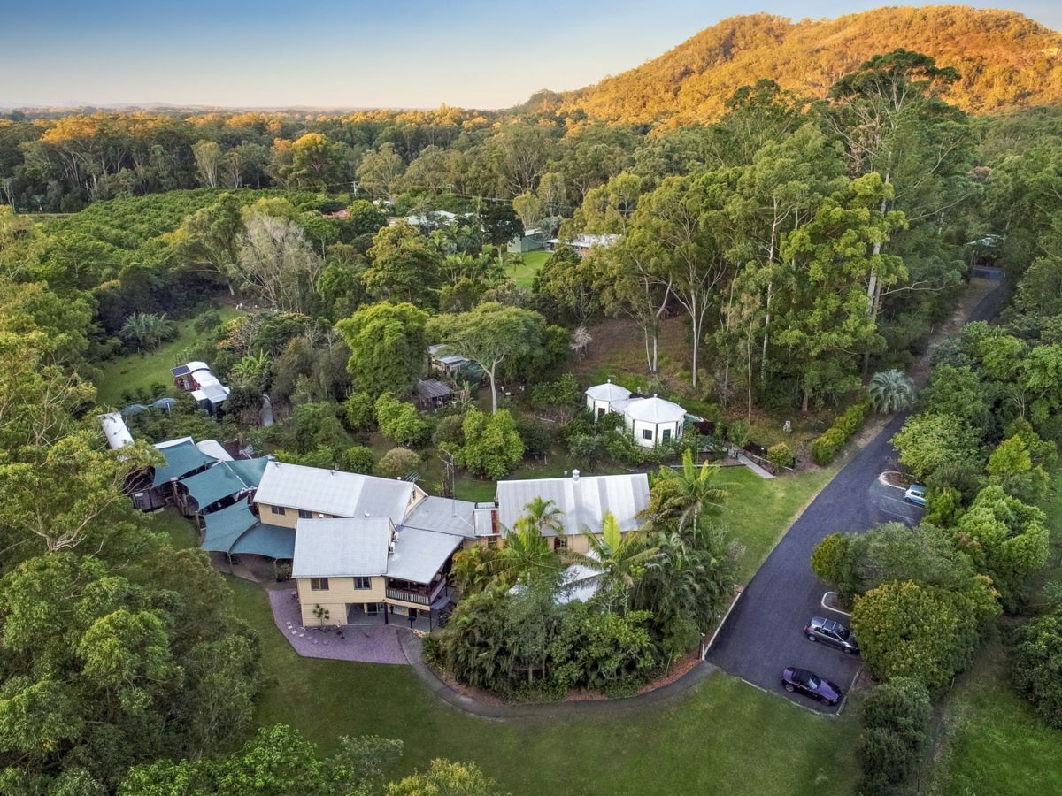 198 Barrs Road, GLASS HOUSE MOUNTAINS, Glass House Mountains - Thumbnail 3