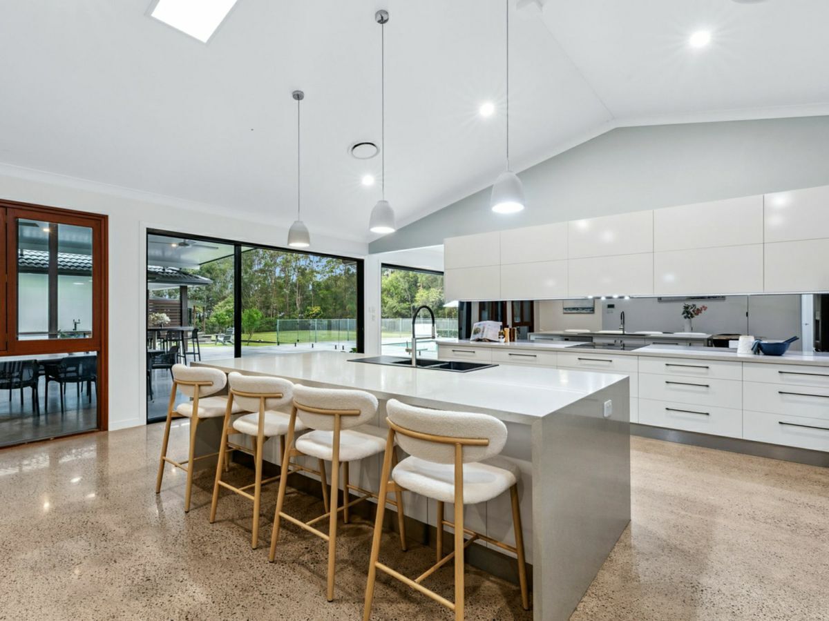 26 Walgarri Drive, TANAWHA, Tanawha - Thumbnail 6