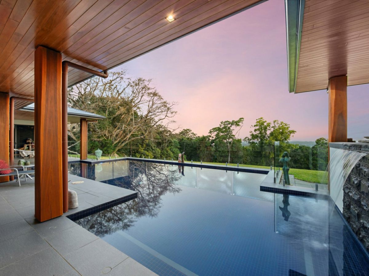 19 Centreview Court, BUDERIM, Buderim - Thumbnail 2