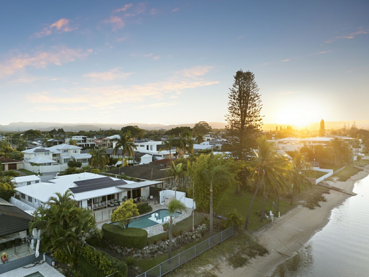 17 Park Avenue, BROADBEACH WATERS, Broadbeach Waters - Image 1
