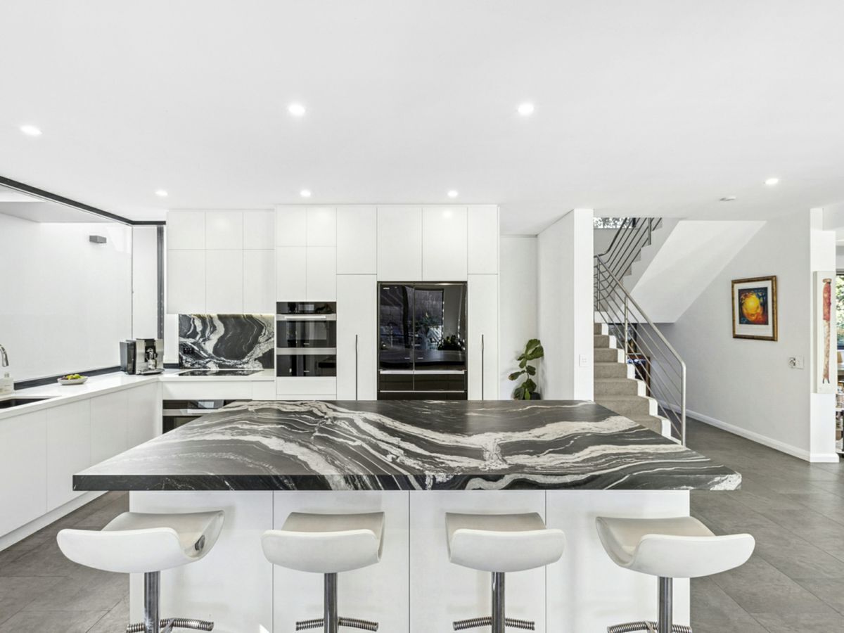102 Crescent Road, NEWPORT, Newport - Thumbnail 4