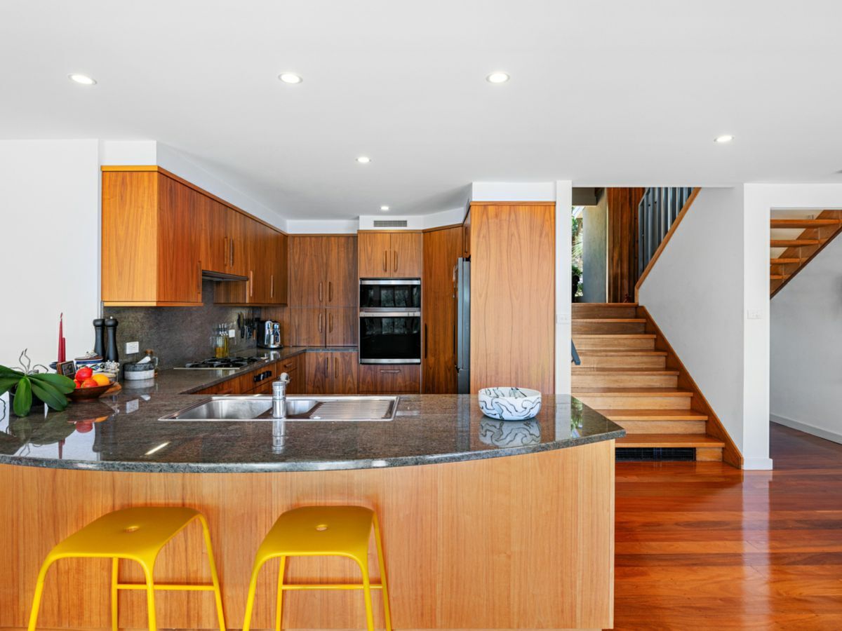 9 The Greenway, ELANORA HEIGHTS, Elanora Heights - Thumbnail 4
