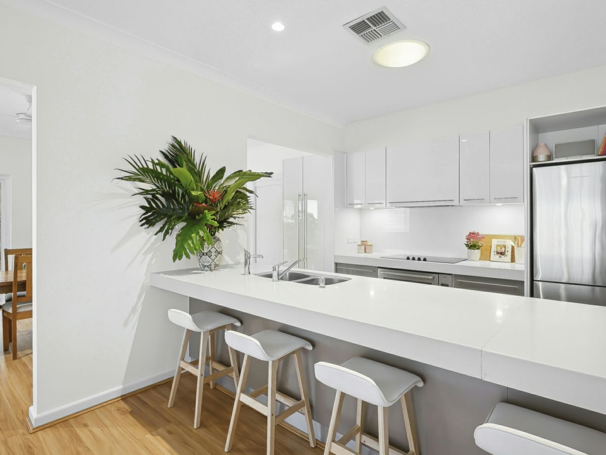 94 Gladstone Street, NEWPORT, Newport - Thumbnail 2