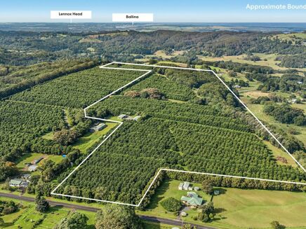 Picture of 3 bedroom farmhouse for sale.