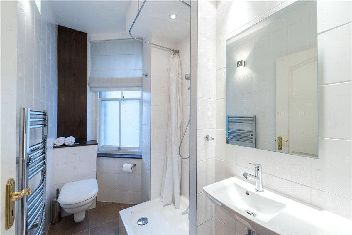 flat to rent in Clarence Gate Gardens, Glentworth Street, Marylebone