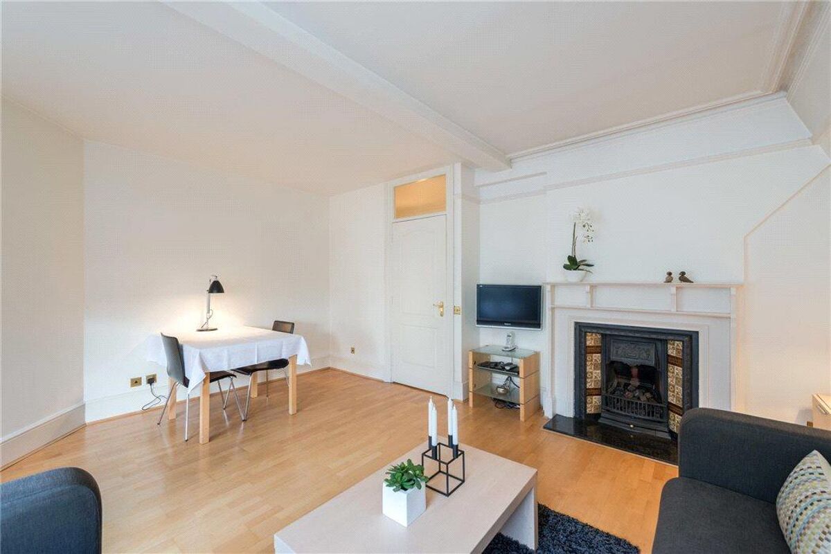 flat to rent in Clarence Gate Gardens, Glentworth Street, Marylebone