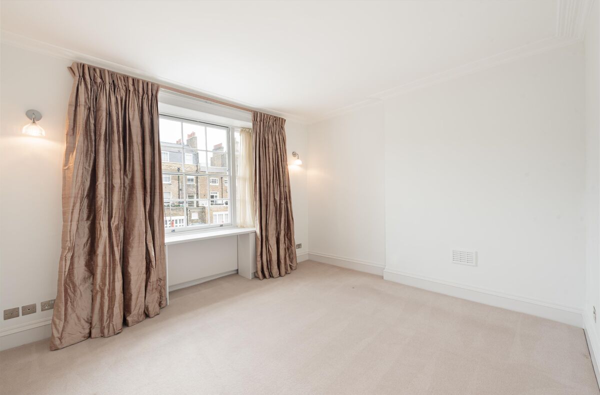 flat to rent in Montagu Square, Marylebone, London, W1H MRQ012032638