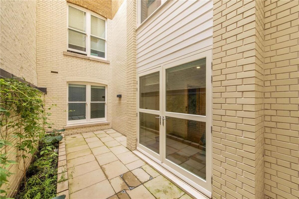 flat to rent in New Cavendish Street, London, W1G MRQ012039274