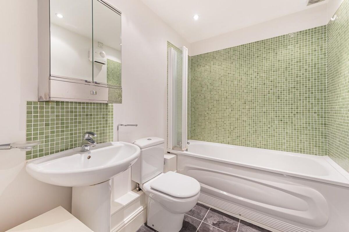 flat to rent in York Street, Marylebone, London, W1U MRQ012065301