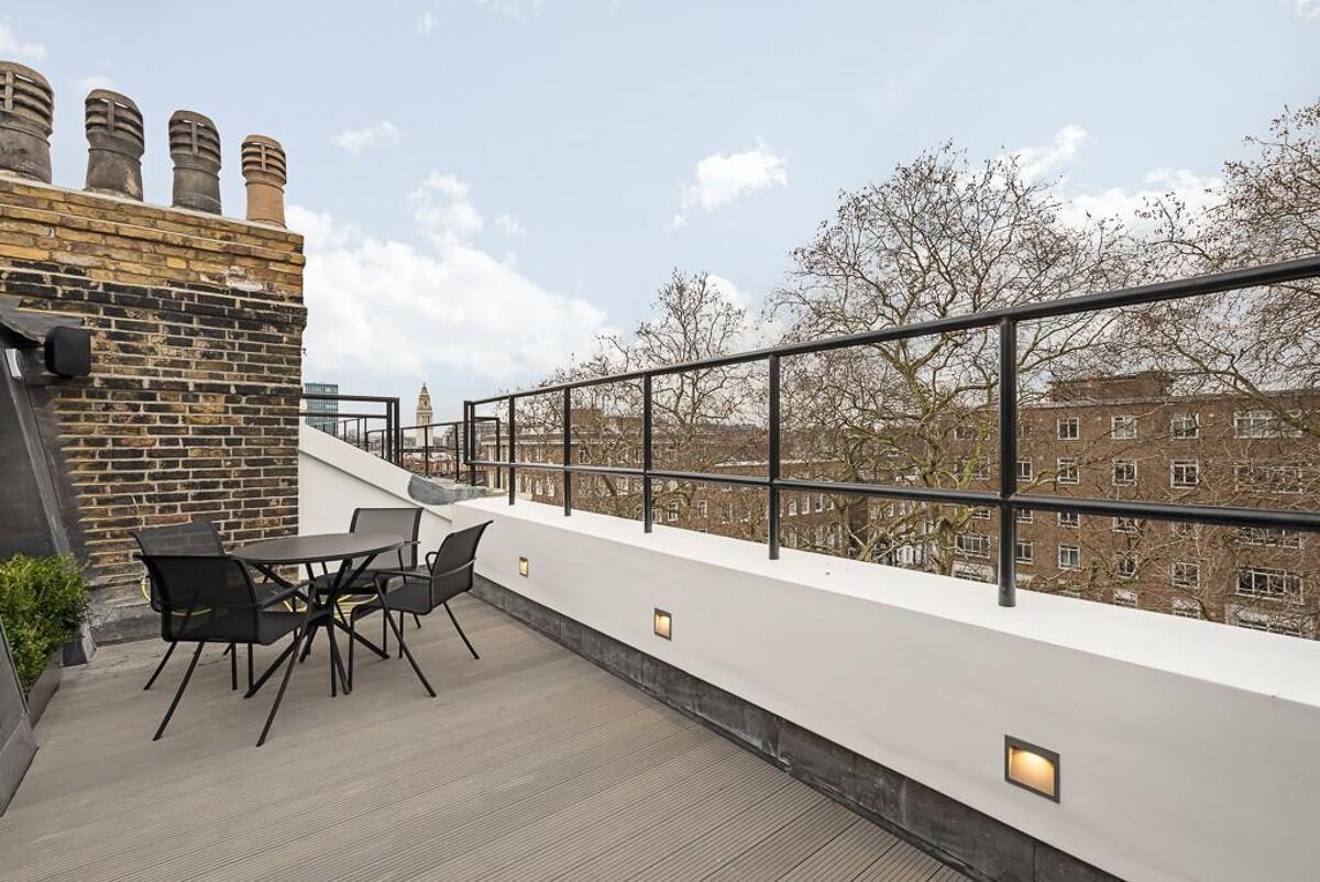 flat to rent in Montagu Square, London, W1H MRQ012088037 Knight Frank