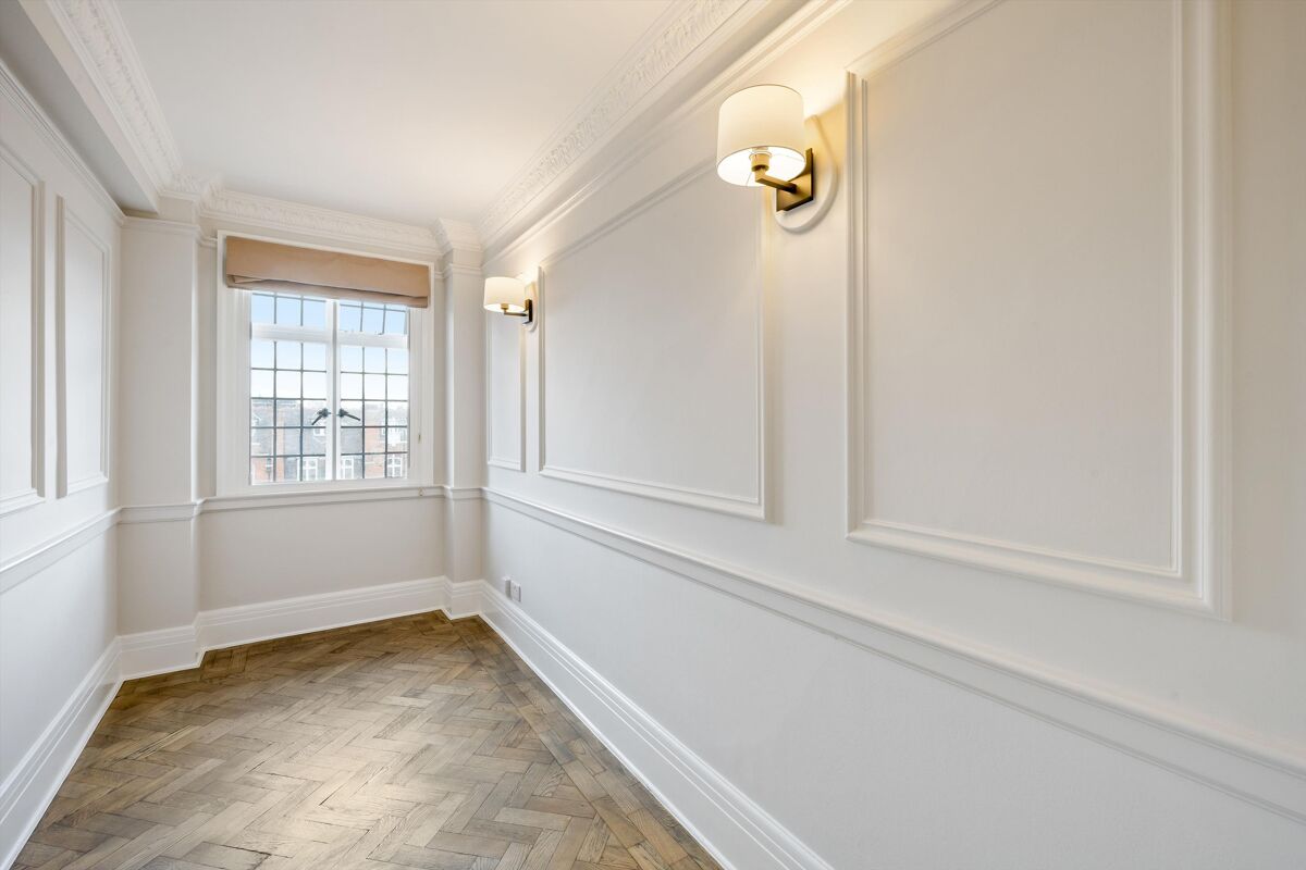 flat to rent in Chiltern Court, Baker Street, London, NW1