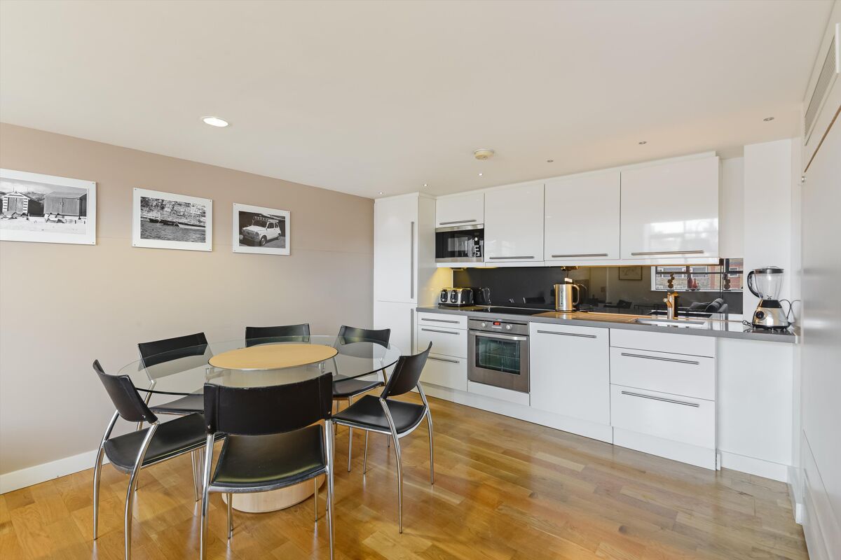 flat to rent in Blandford Street, London, W1U MRQ012283562 Knight Frank