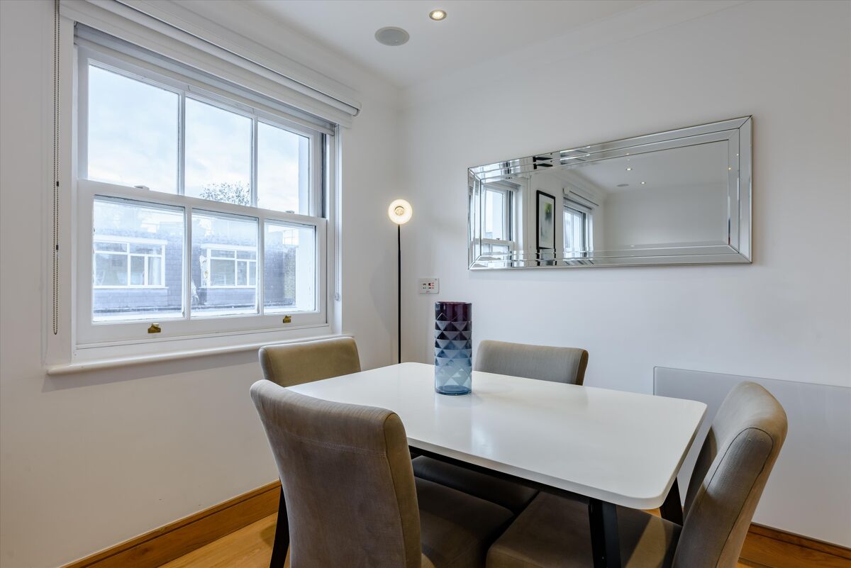 flat to rent in Crawford Street, Marylebone W1H MRQ012289330 Knight