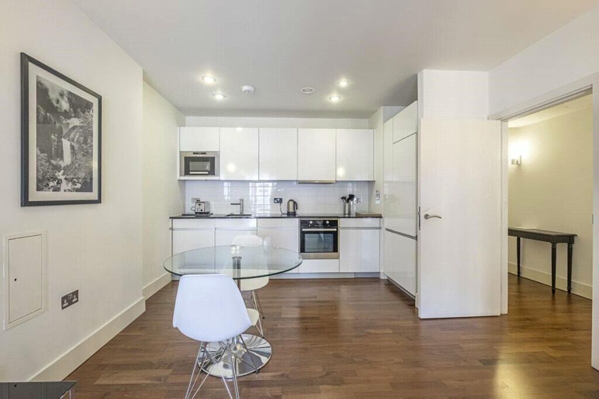 flat to rent in Weymouth Street, Marylebone, London, W1W MRQ012344251 Knight Frank
