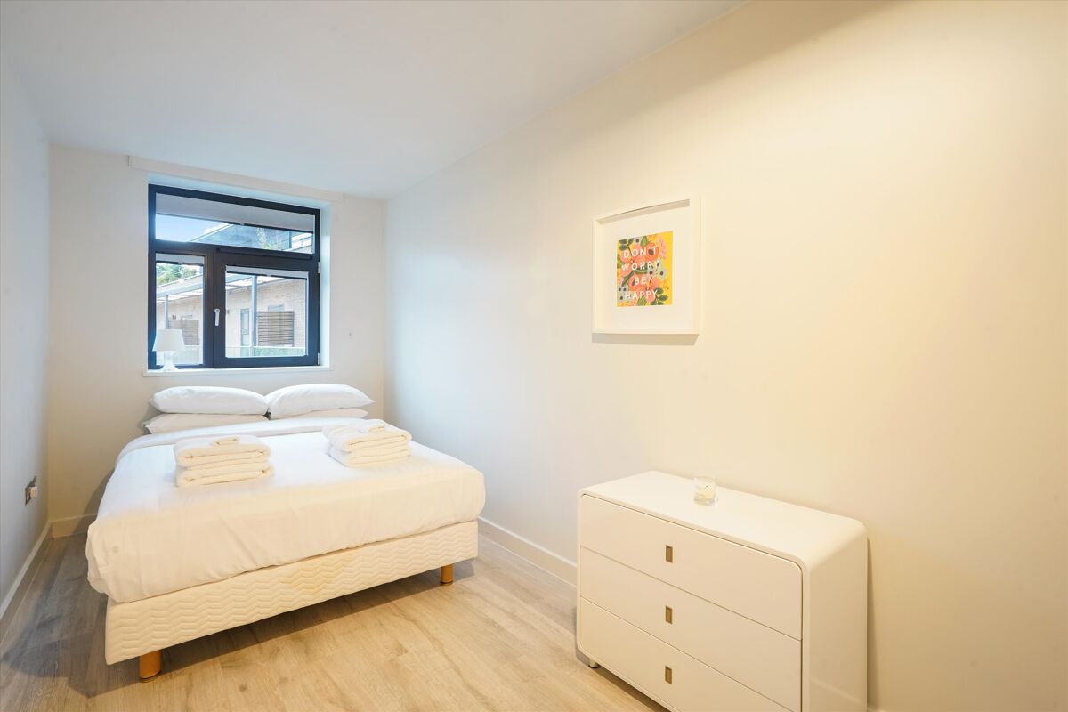 flat to rent in Blandford Street, London, W1U MRQ012370554 Knight Frank