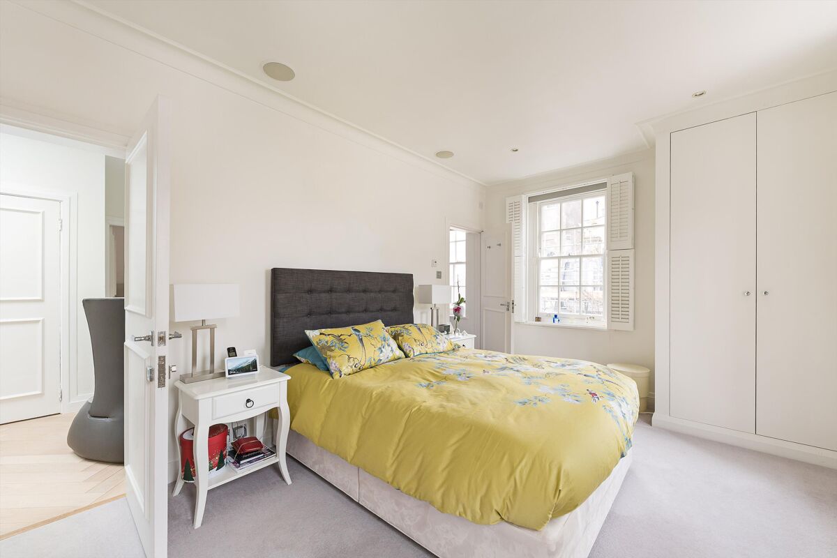 flat to rent in Devonshire Close, Marylebone, London, W1G MRQ012376522 Knight Frank