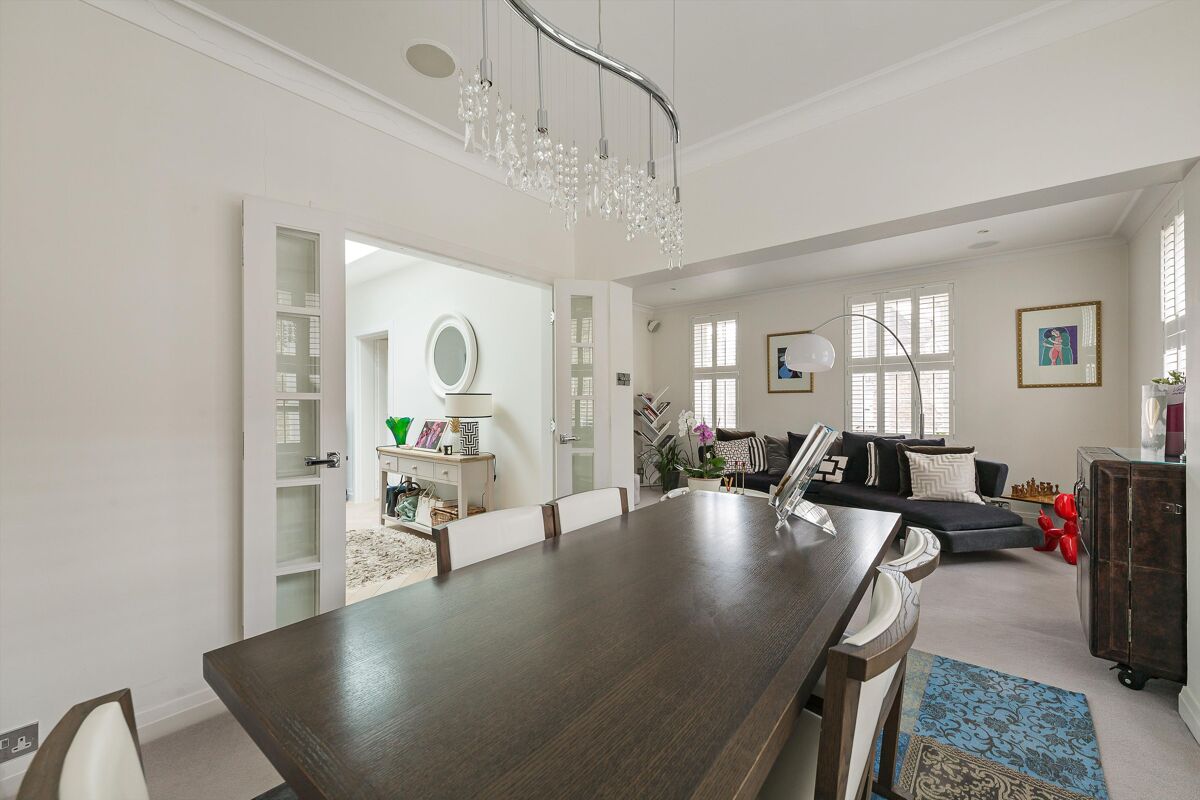 flat to rent in Devonshire Close, Marylebone, London, W1G MRQ012376522 Knight Frank