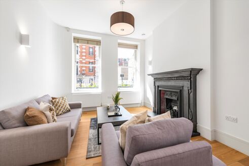 Picture of 2 bedroom flat for rent.