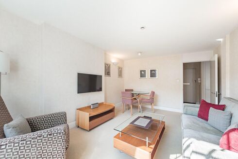 Picture of 1 bedroom flat for rent.