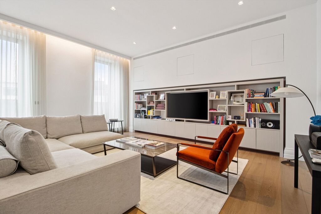 Image of Regents Crescent, Portland Place, Marylebone, London W1B