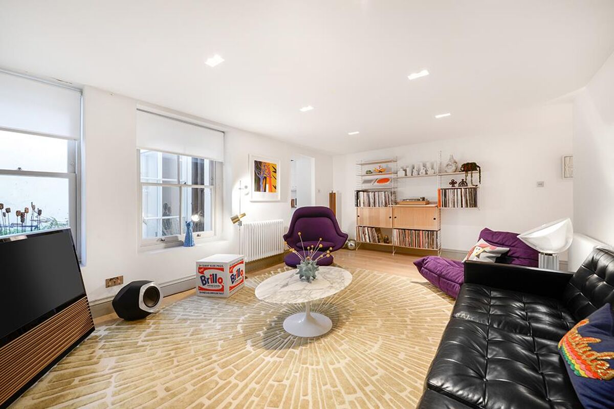 flat for sale in Manchester Street, Marylebone, London, W1U