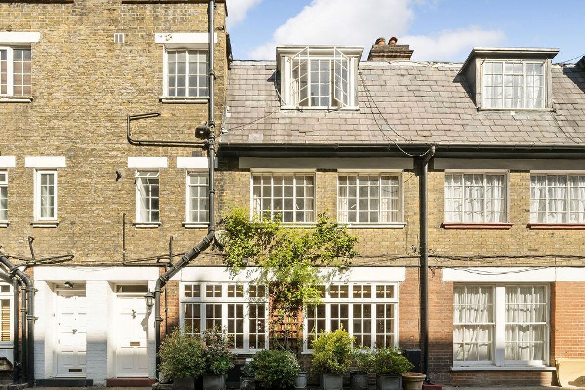 house for sale in Wyndham Mews, London, W1H MRY012104112 Knight Frank