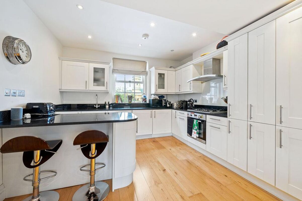 flat for sale in Upper Montagu Street, London, W1H MRY012108458