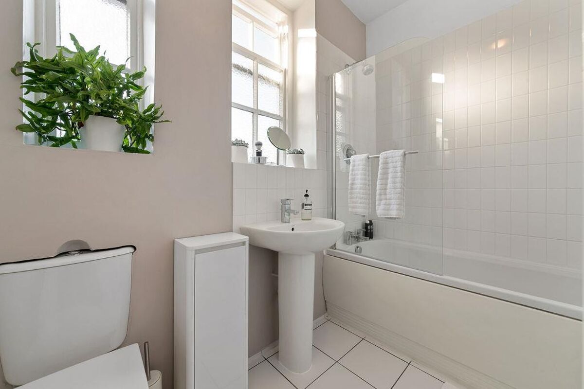 flat for sale in Seymour Place, London, W1H MRY012180204 Knight Frank