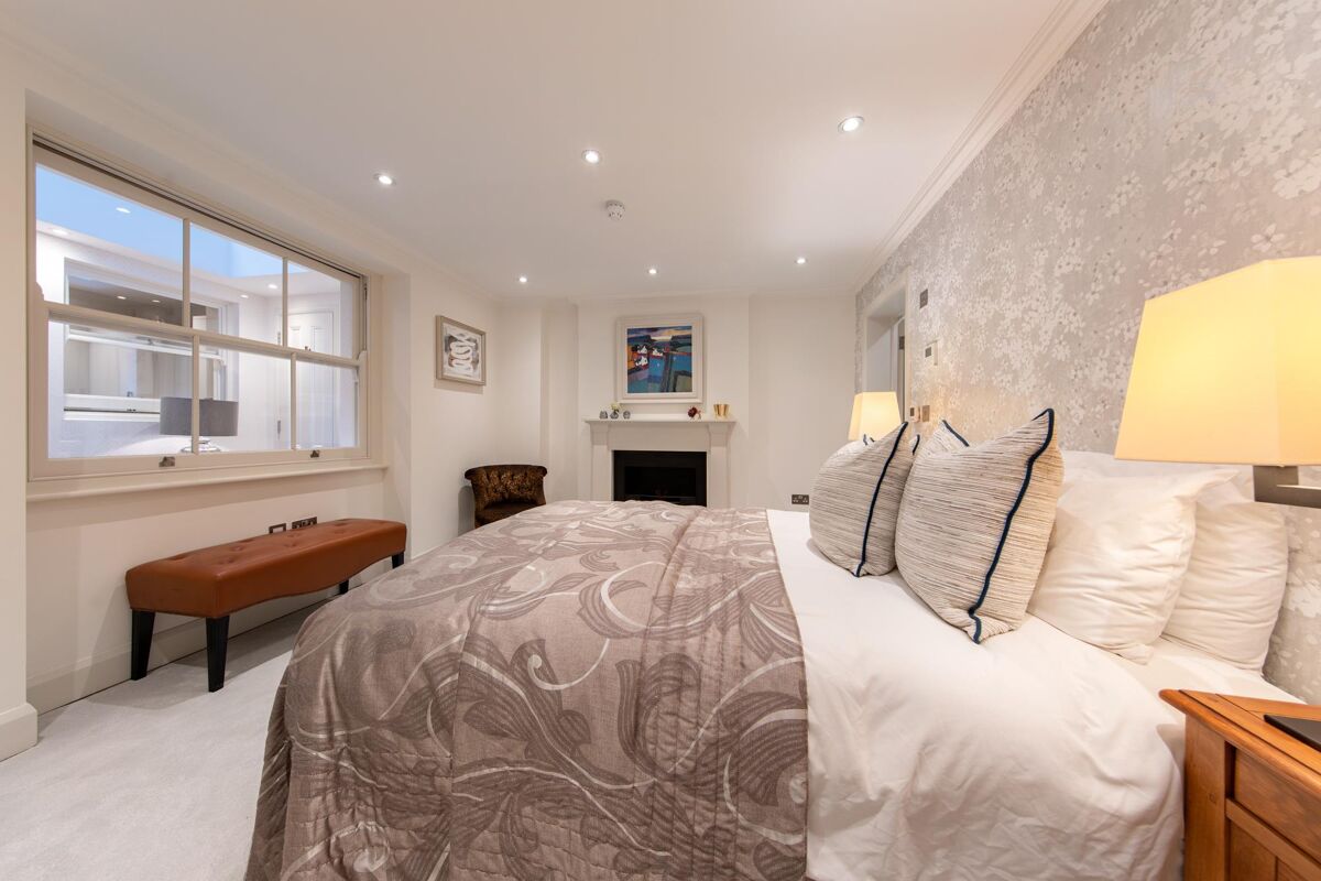 house for sale in Gloucester Place, London, NW1 MRY012210198 Knight