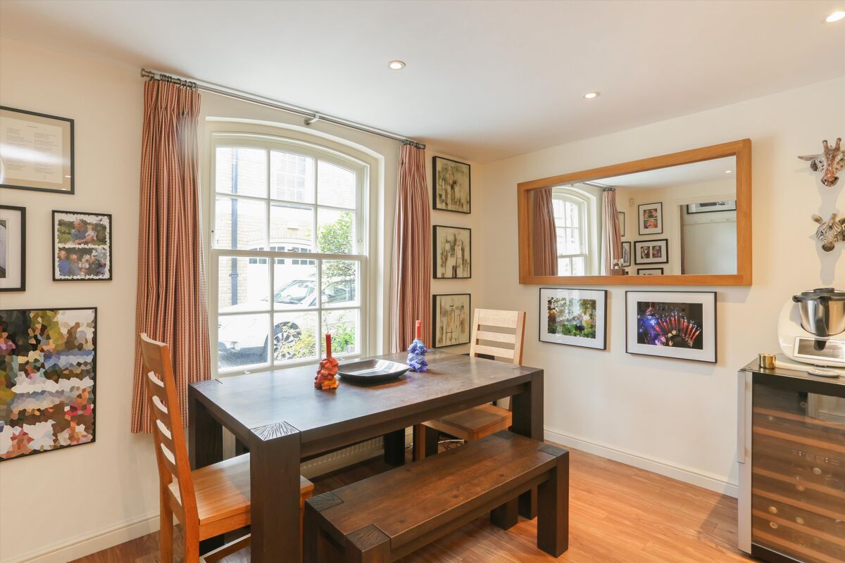 townhouse for sale in Upper Montagu Street, London, W1H MRY012243611