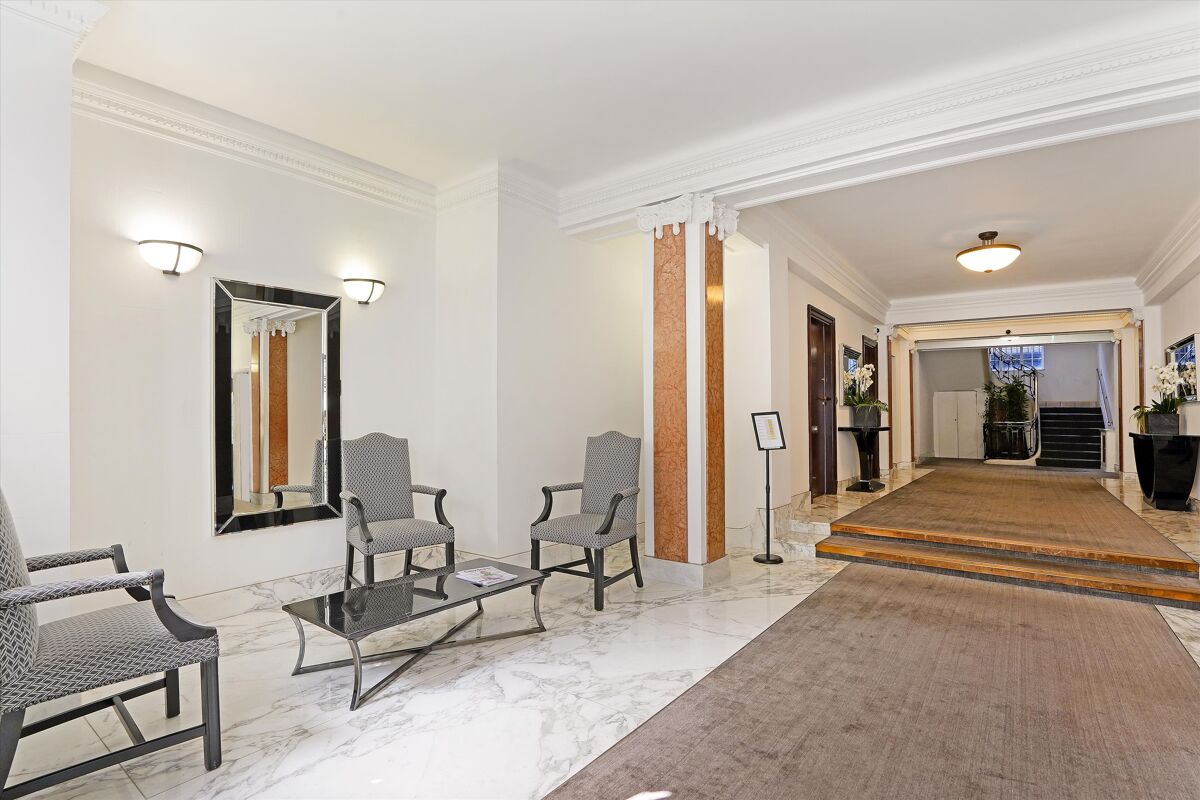 flat for sale in Hallam Street, London, W1W MRY012324711 Knight Frank