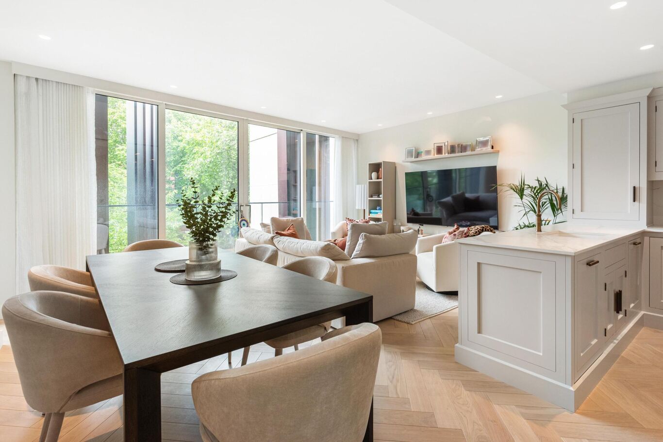 Image of The Chilterns, 24 Paddington Street, Marylebone, London W1U