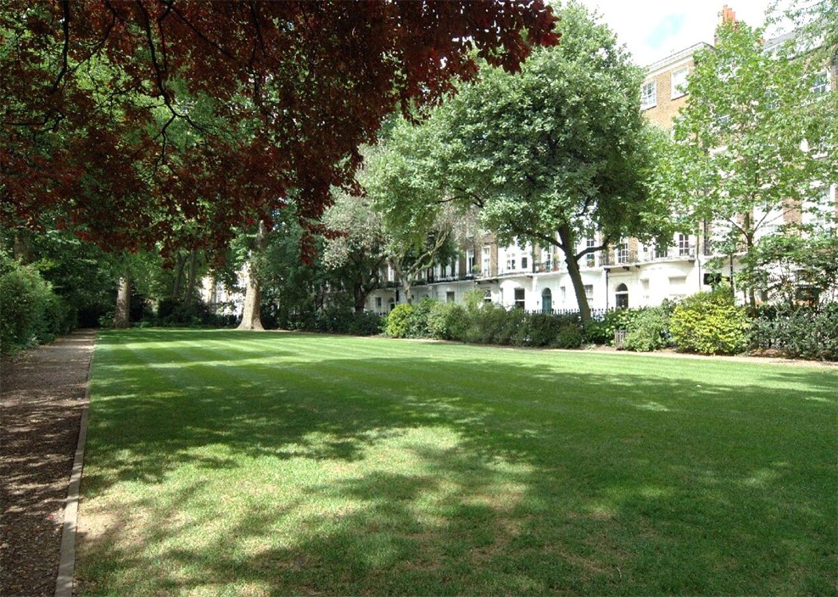 flat for sale in Montagu Square, Marylebone, London, W1H MRY120113