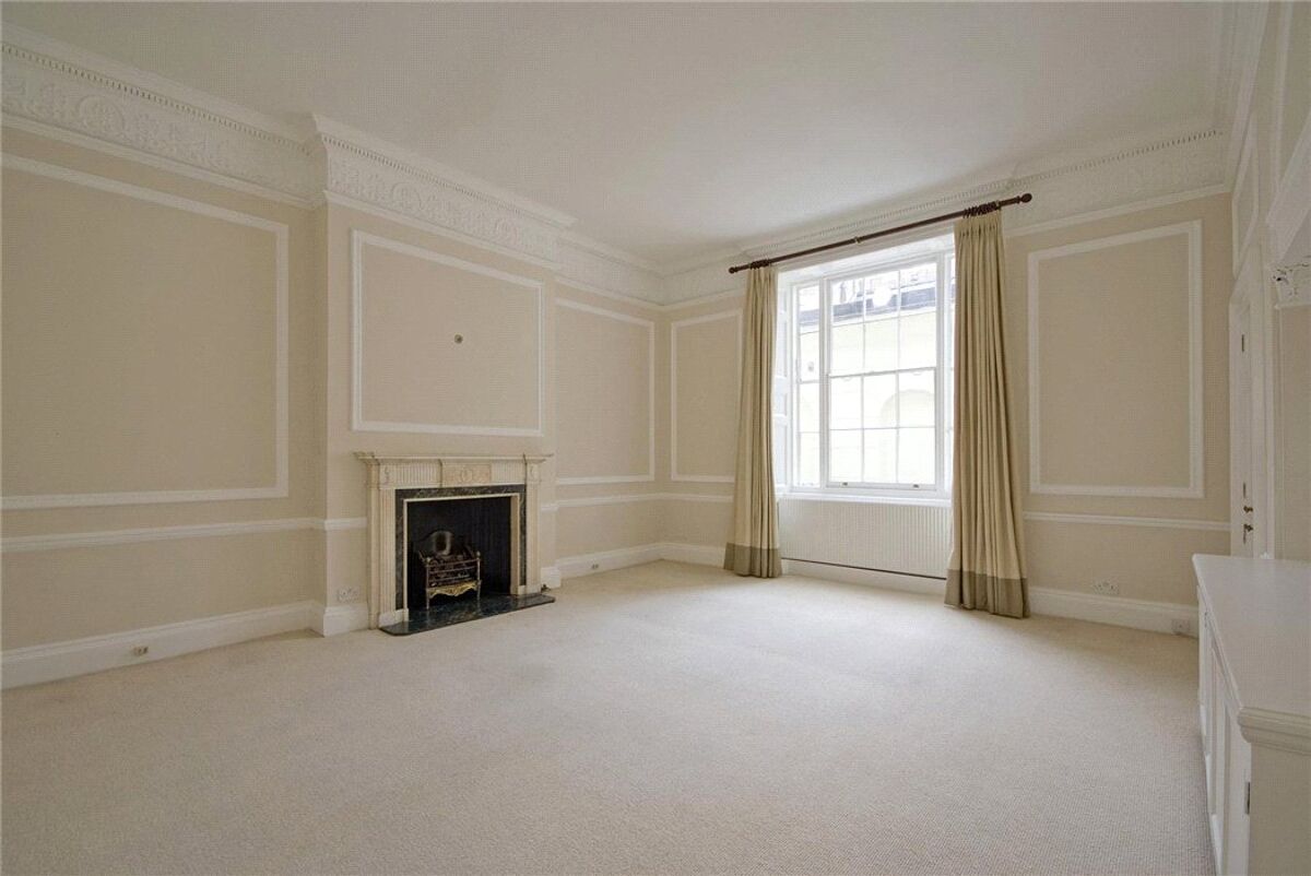 flat for sale in Montagu Square, Marylebone, London, W1H MRY120113