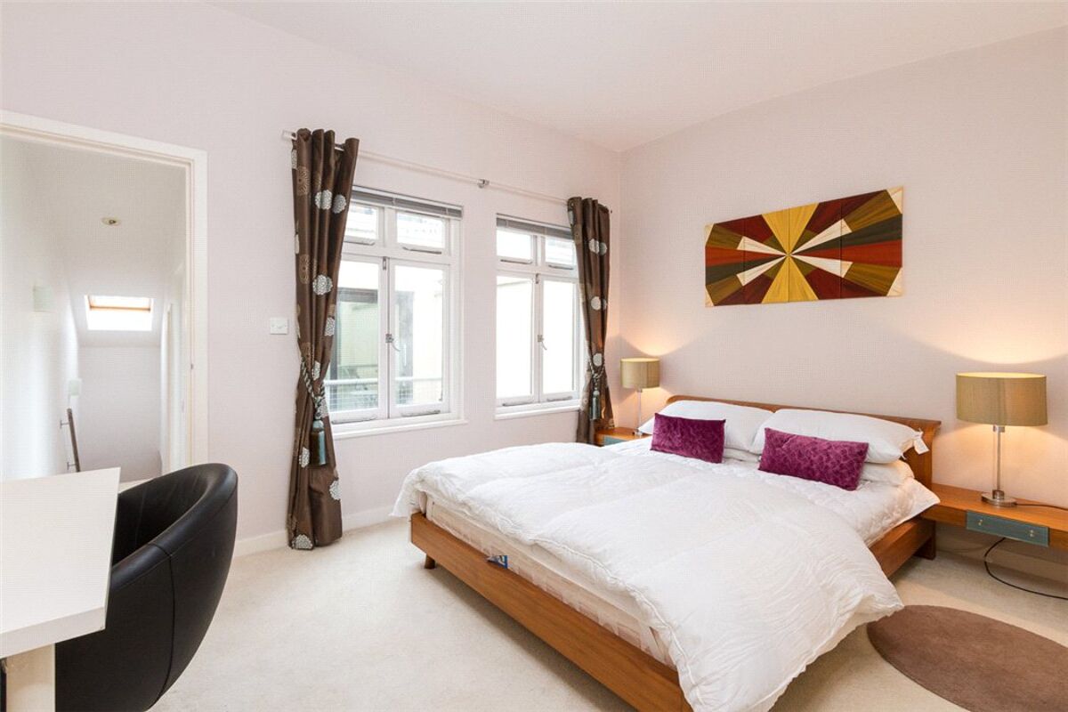 flat for sale in Tiger House, Burton Street, Bloomsbury, London, WC1H