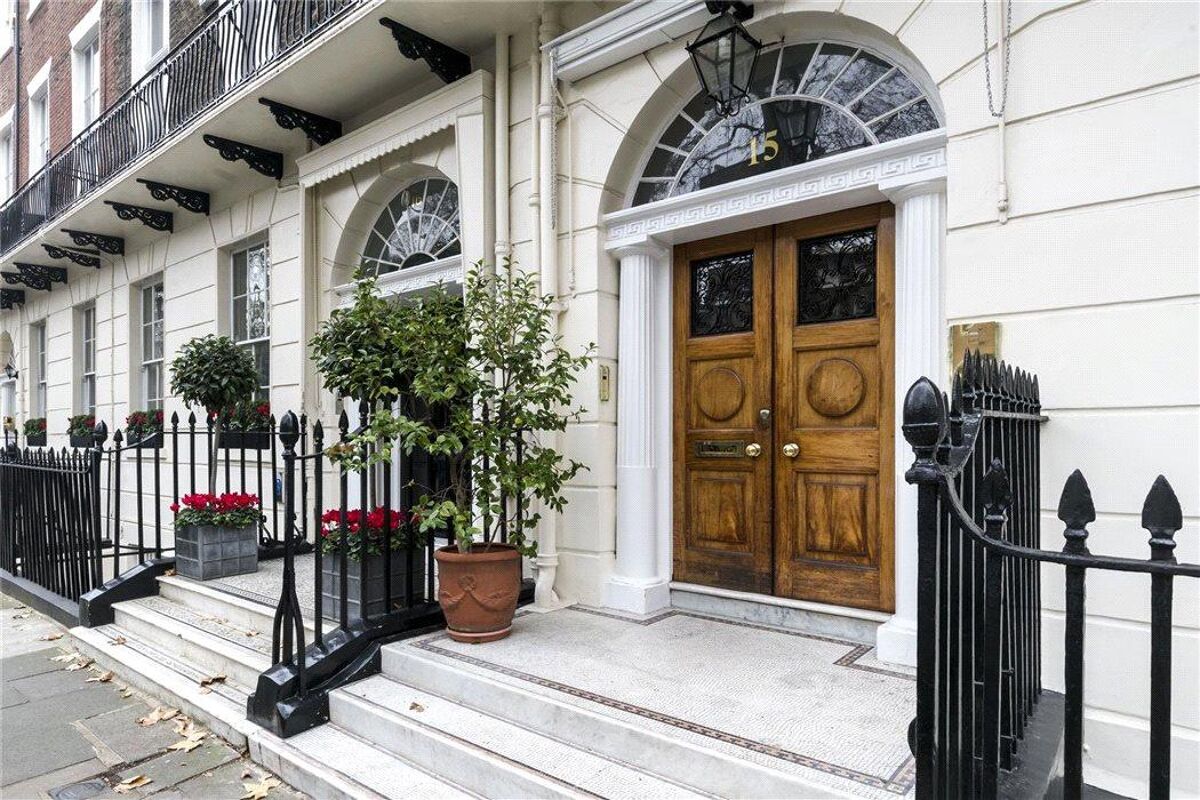 flat for sale in Montagu Square, Marylebone, London, W1H MRY140130