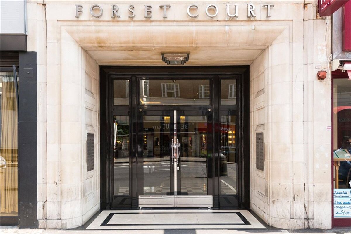 flat for sale in Forset Court, Edgware Road, Marylebone, London, W2