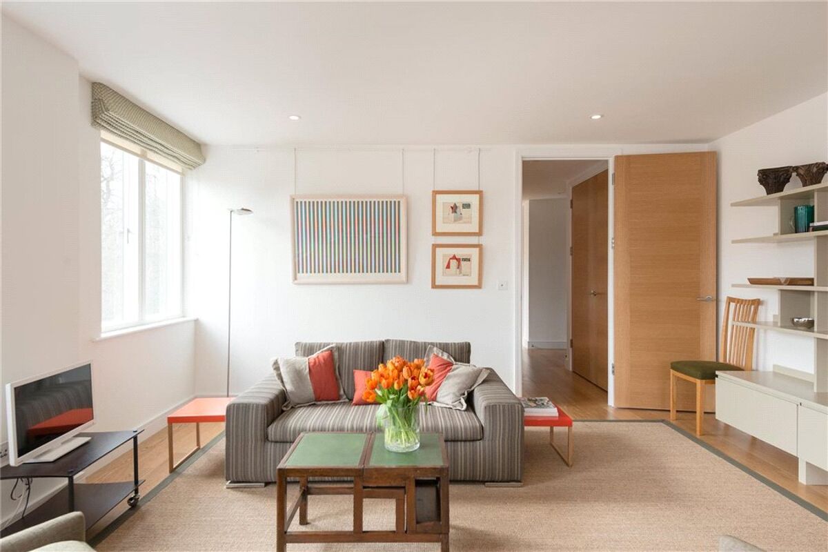 flat for sale in Burleigh House, Westking Place, Bloomsbury, London