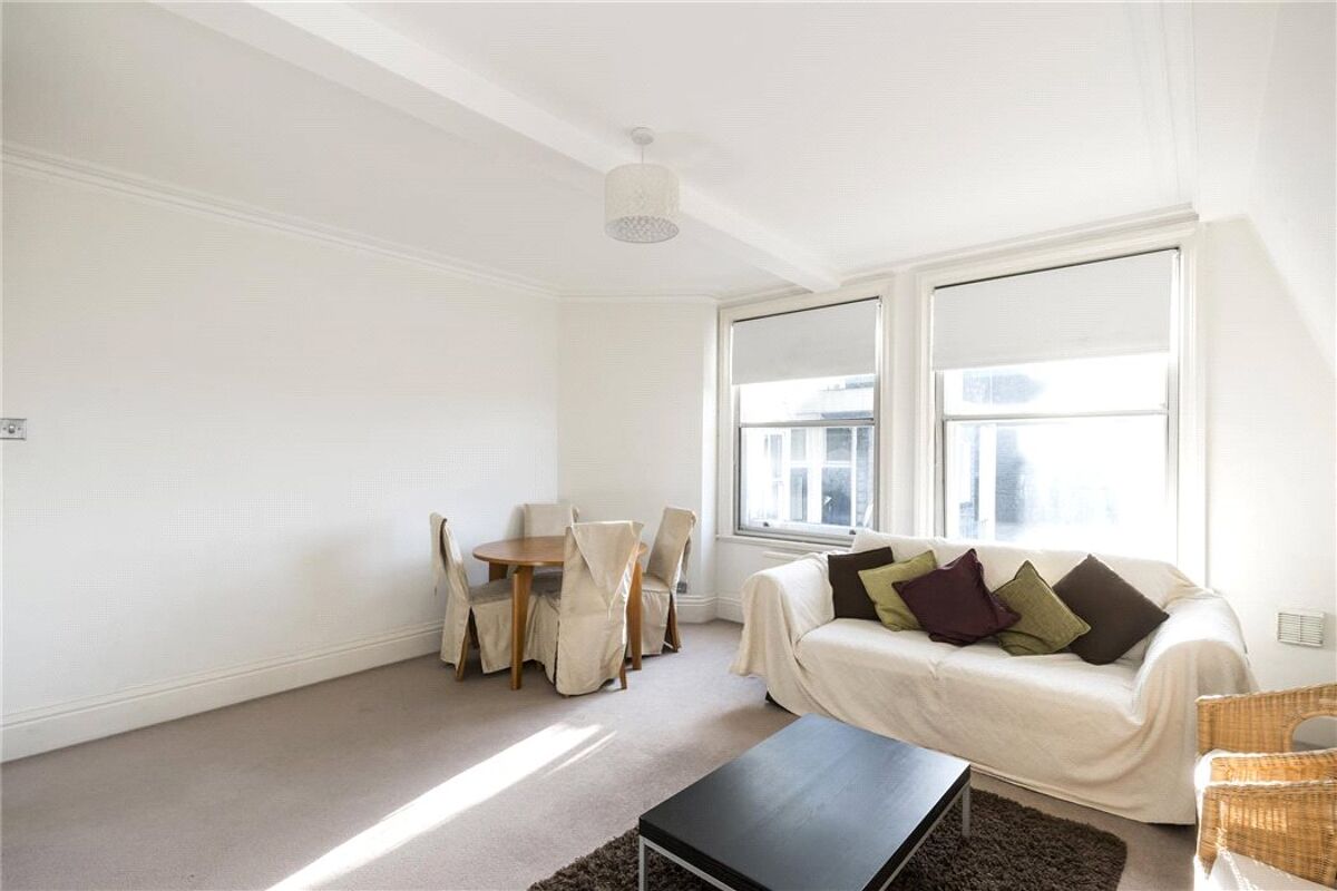 flat for sale in Clarence Gate Gardens, Glentworth Street, Marylebone